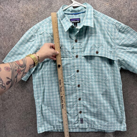 Patagonia Shirt Mens Medium Green Plaid Short Sleeve Vented Fishing Outdoor - Picture 6 of 10